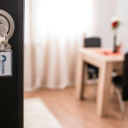 Citadel Aparthotel Galaţi Екстериор снимка